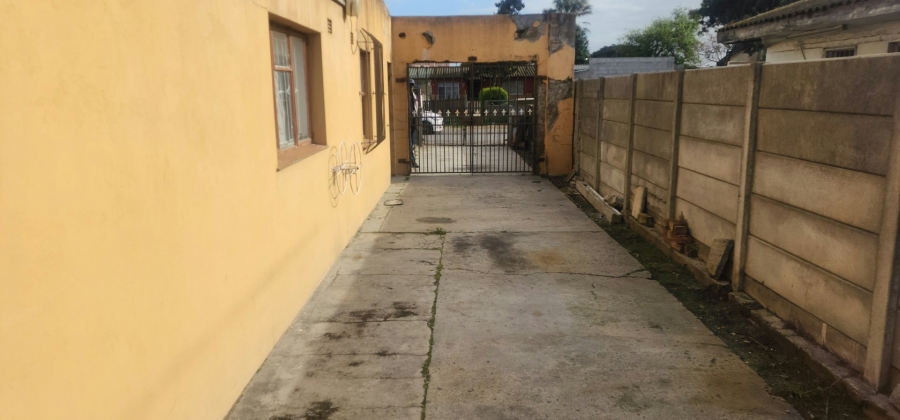 3 Bedroom Property for Sale in Leonsdale Western Cape